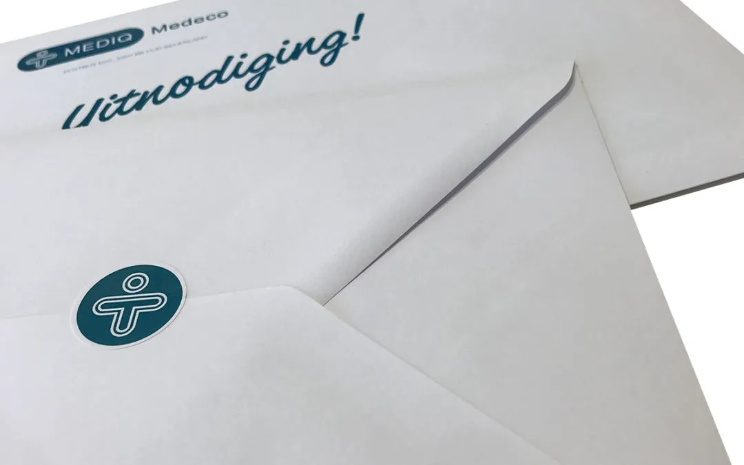 Uitnodiging + envelop + sluitzegel